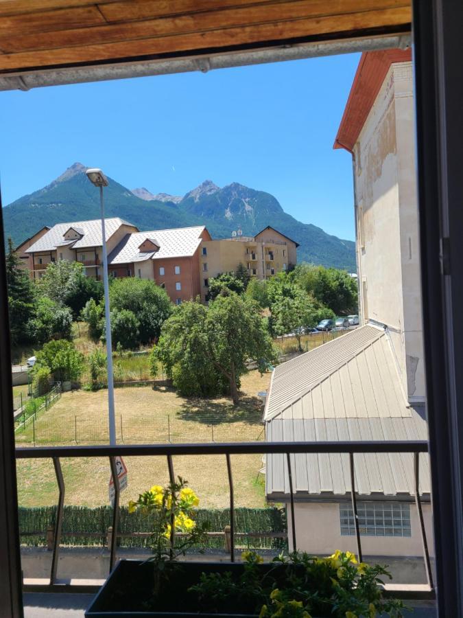 Hotel De La Gare Briançon Esterno foto