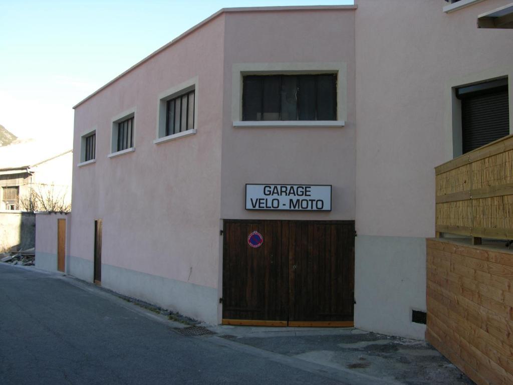 Hotel De La Gare Briançon Esterno foto